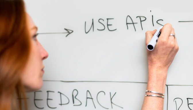 SaaS vs. Traditional Software: Which is the ...